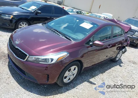 2018 Kia Forte Lx z USA, uszkodzony, nr VIN 3KPFL4A76JE248671
